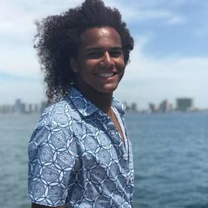 Meet your Posher, Malik